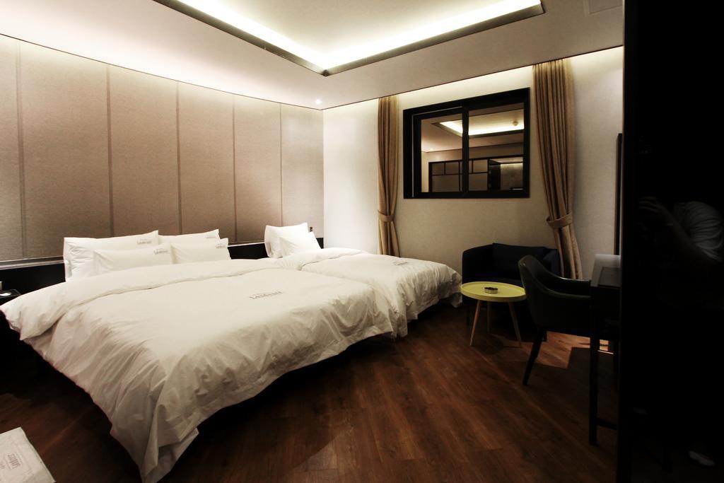 Hotel Londoner Gimhae Exterior foto